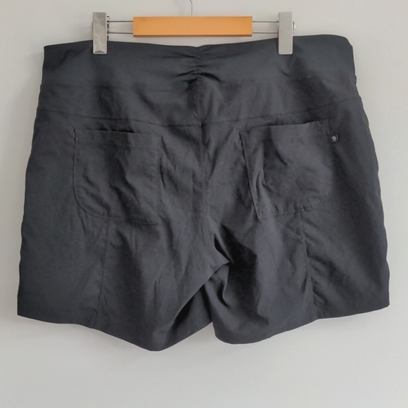 MOUNTAIN HARDWEAR | Dynama 2 Shorts Elastic Waist Pockets, Black, Women's XL - Picture 2 of 15